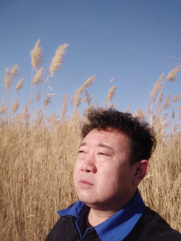 德刚的第一张照片--呼和浩特中老年相亲网