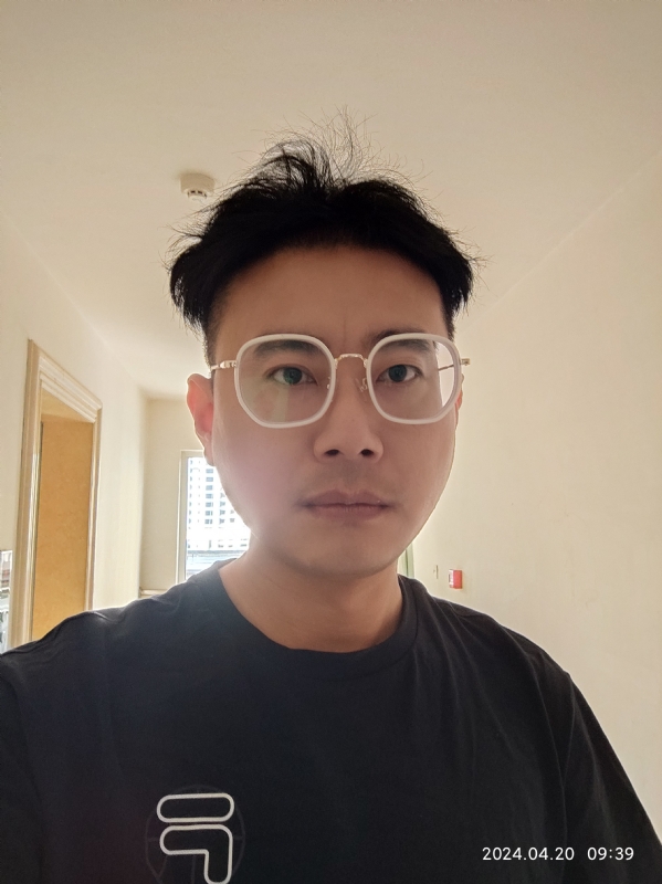 信带小李的第一张照片--呼和浩特中老年相亲网